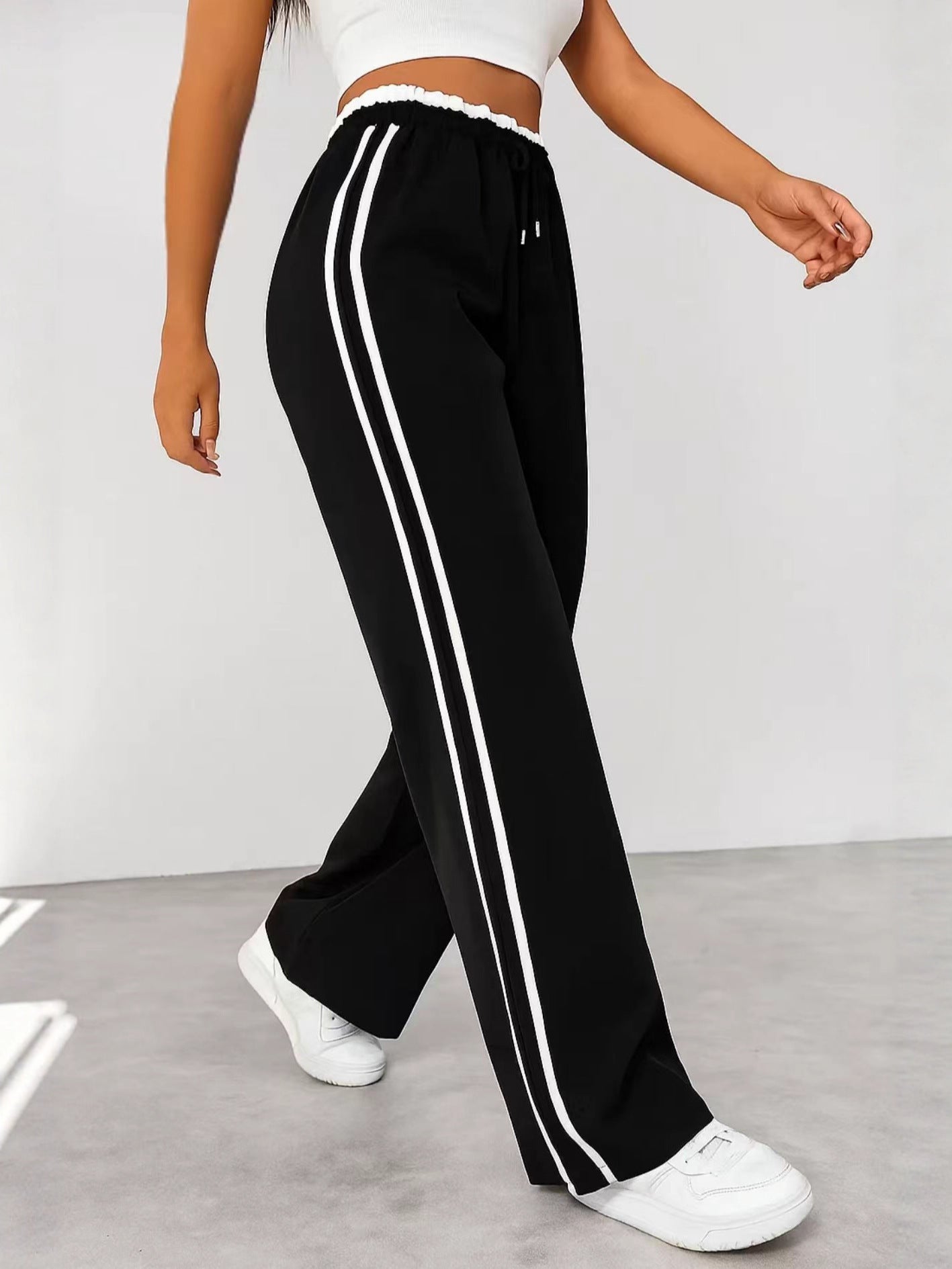 Elastic high-waisted flowy women's wide-leg sports pants