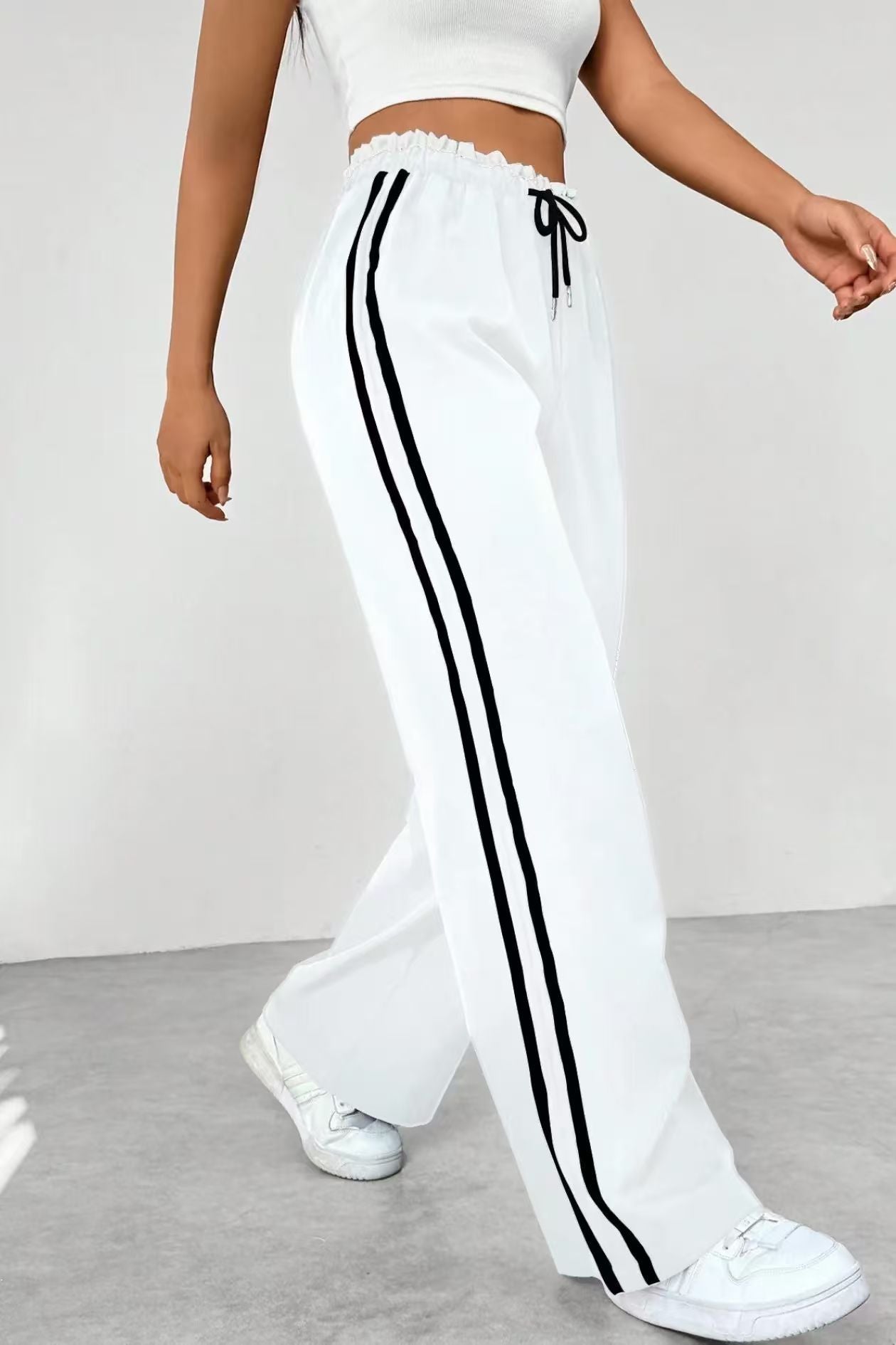 Elastic high-waisted flowy women's wide-leg sports pants