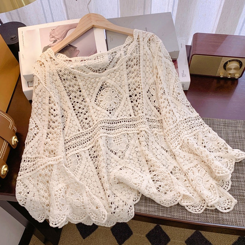 Women's Vintage-Inspired Lace Cover-Up Blouse – Flare Sleeves, Bohemian Beachwear 🌸